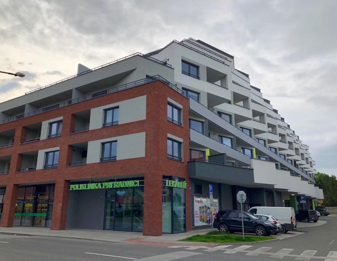 Entrez Radnica Lägenhet Košice Exteriör bild