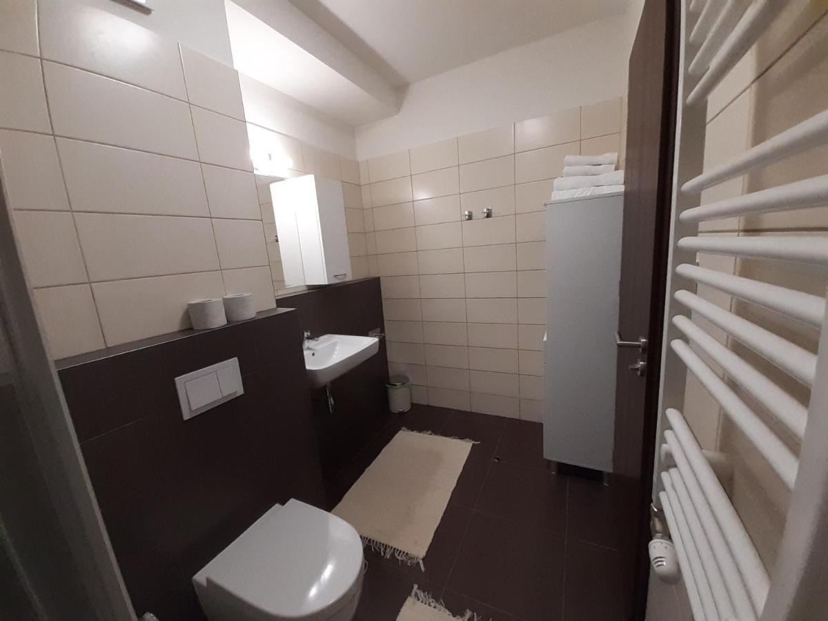 Entrez Radnica Lägenhet Košice Exteriör bild